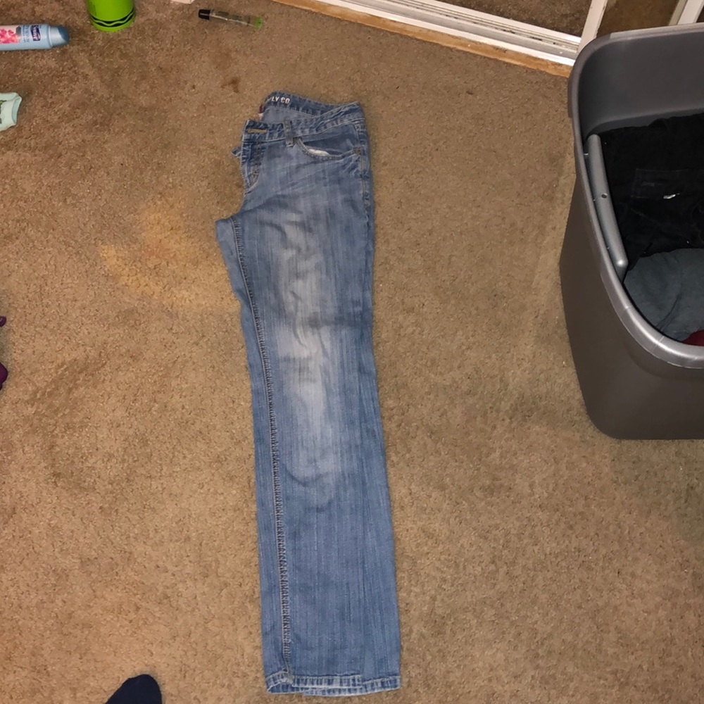 Jeans - Picture 2 of 3